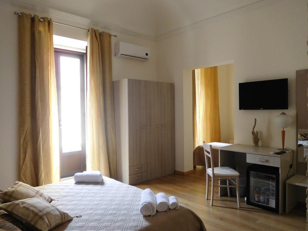 Papali Bed & Breakfast คาตาเนีย ภายนอก รูปภาพ