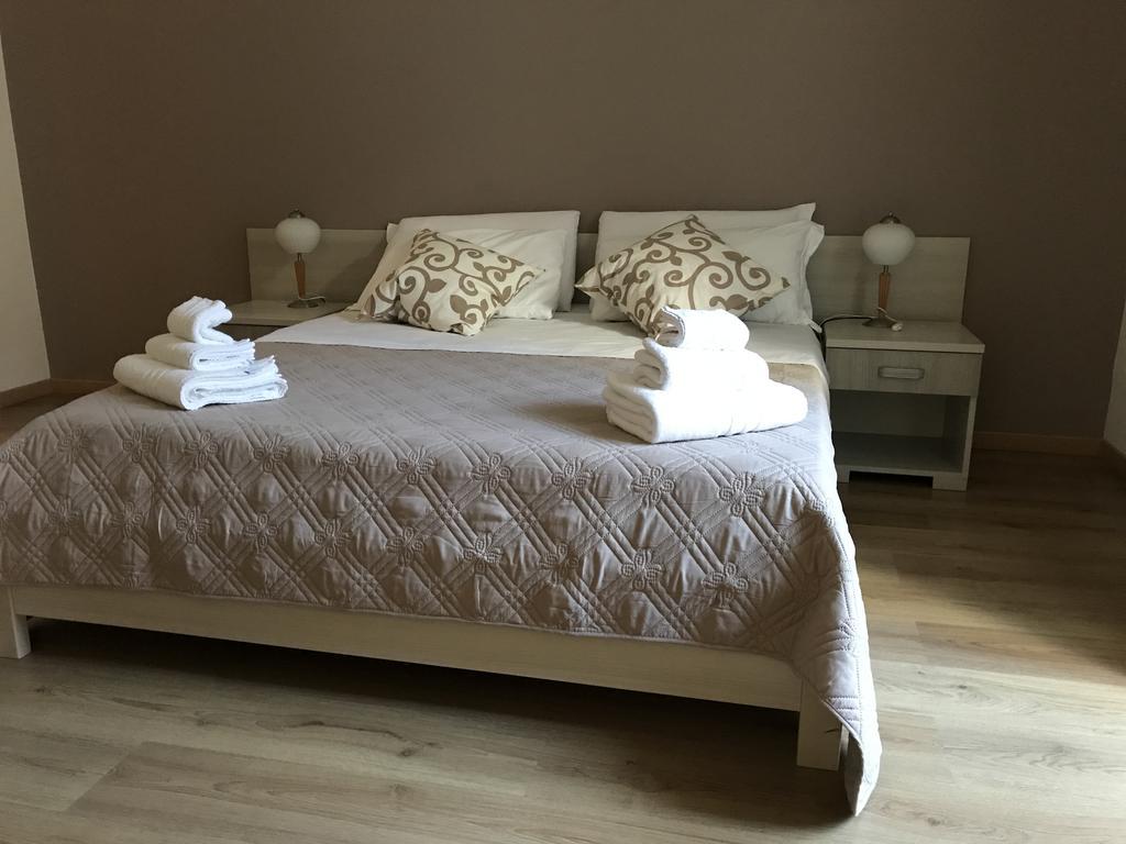 Papali Bed & Breakfast คาตาเนีย ภายนอก รูปภาพ